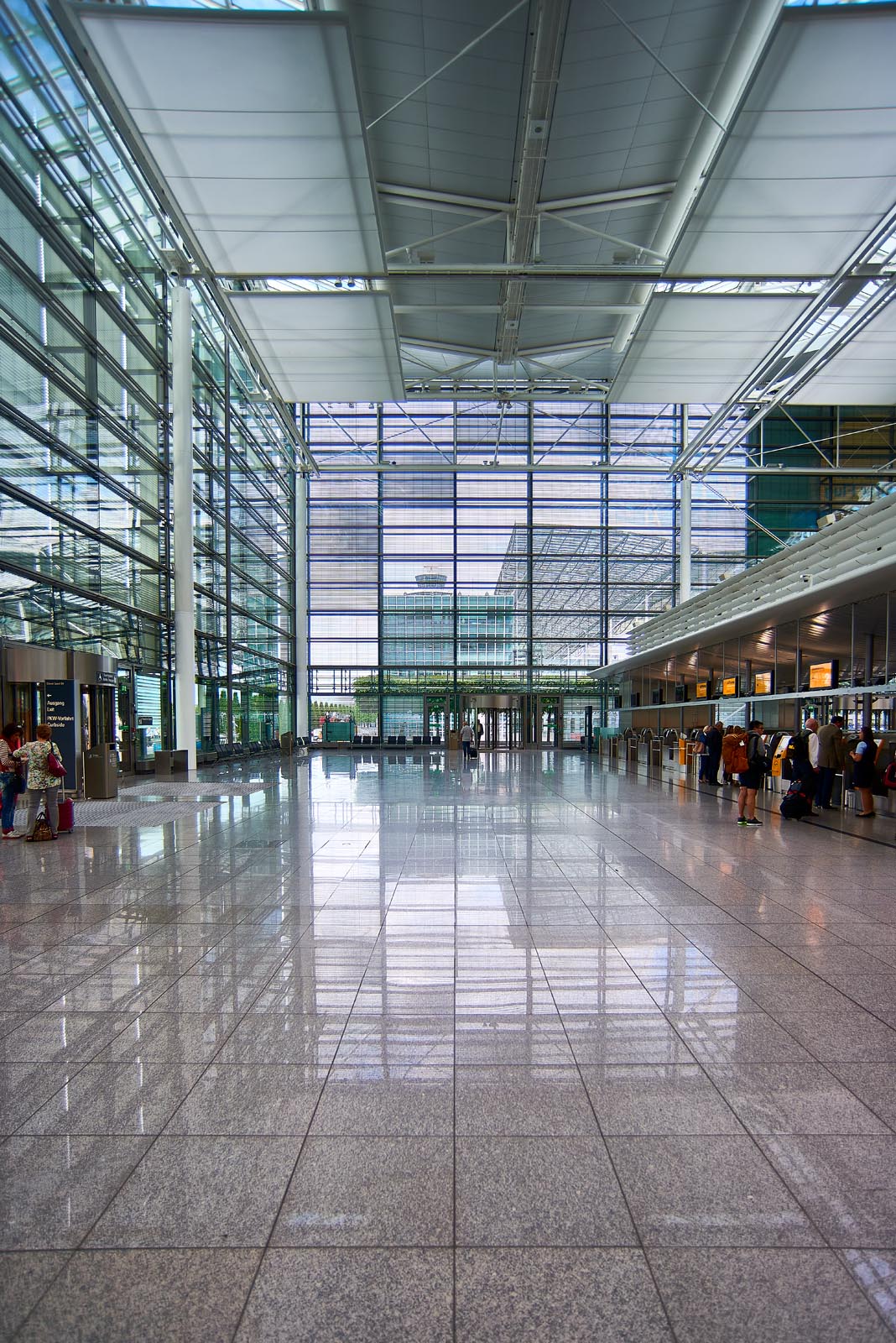 Flughafen München – Moderne Glasarchitektur